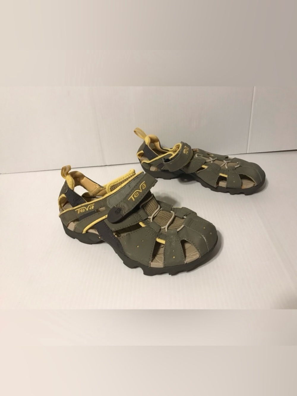 TEVA SN6969 sandal women size 7